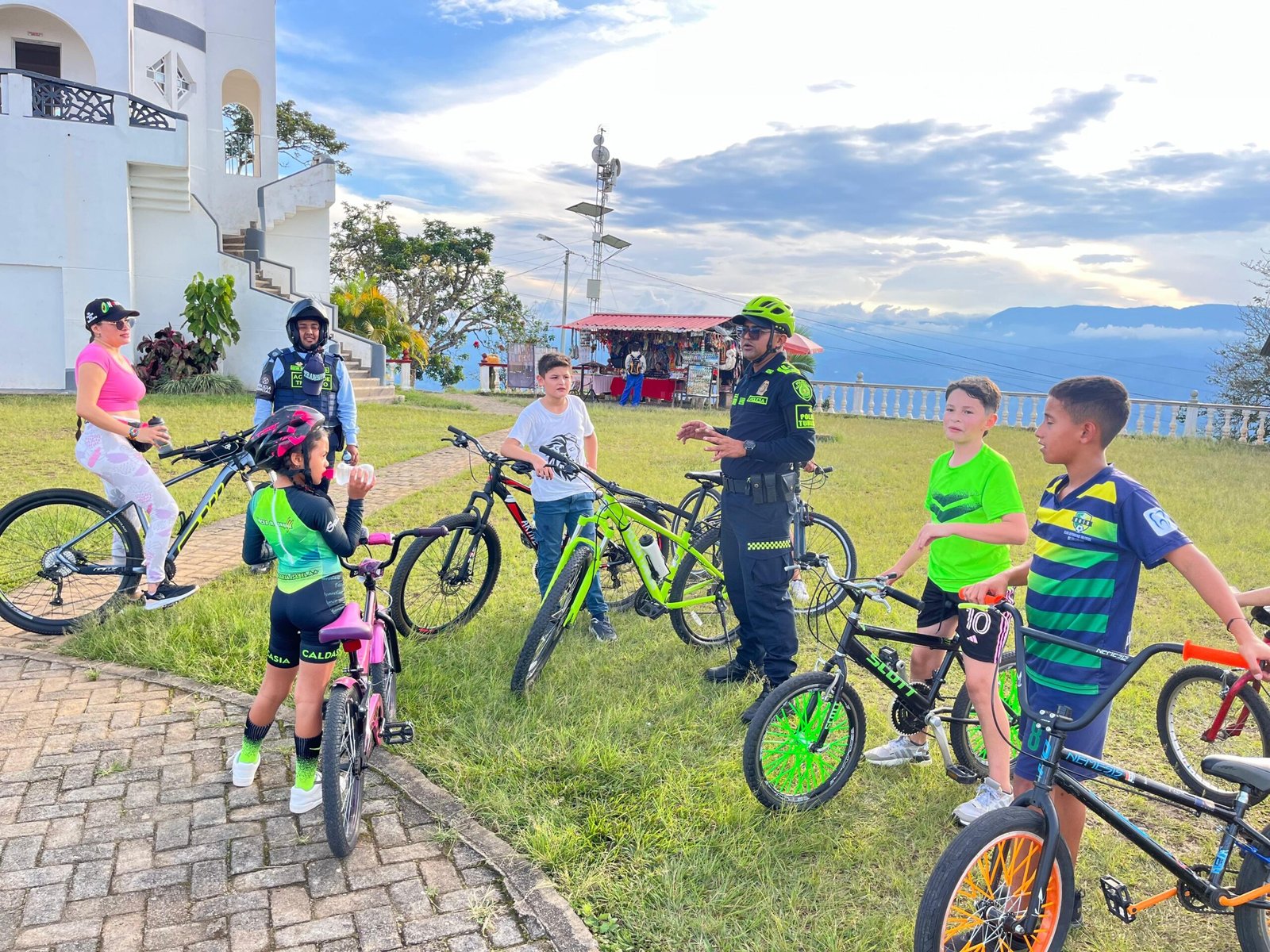 Belalcázar conmemoró el Día Mundial de la Bicicleta con un recorrido histórico y cultural